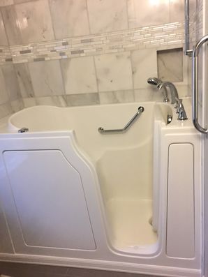 Accessible Bathtub in Vancouver by Independent Home Products, LLC